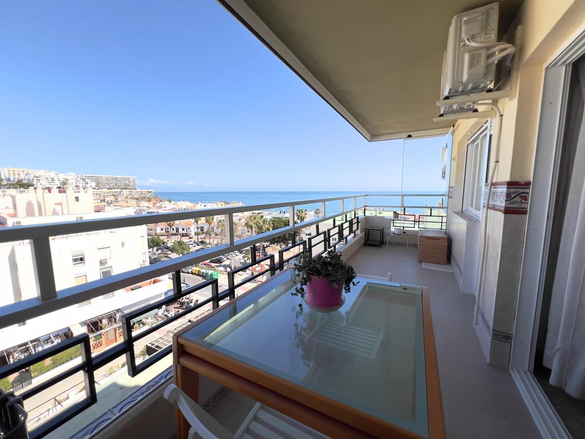 En Carihuela Con Vistas Y Plaza De Garaje, Nucleo Cristal Appartement Torremolinos Buitenkant foto