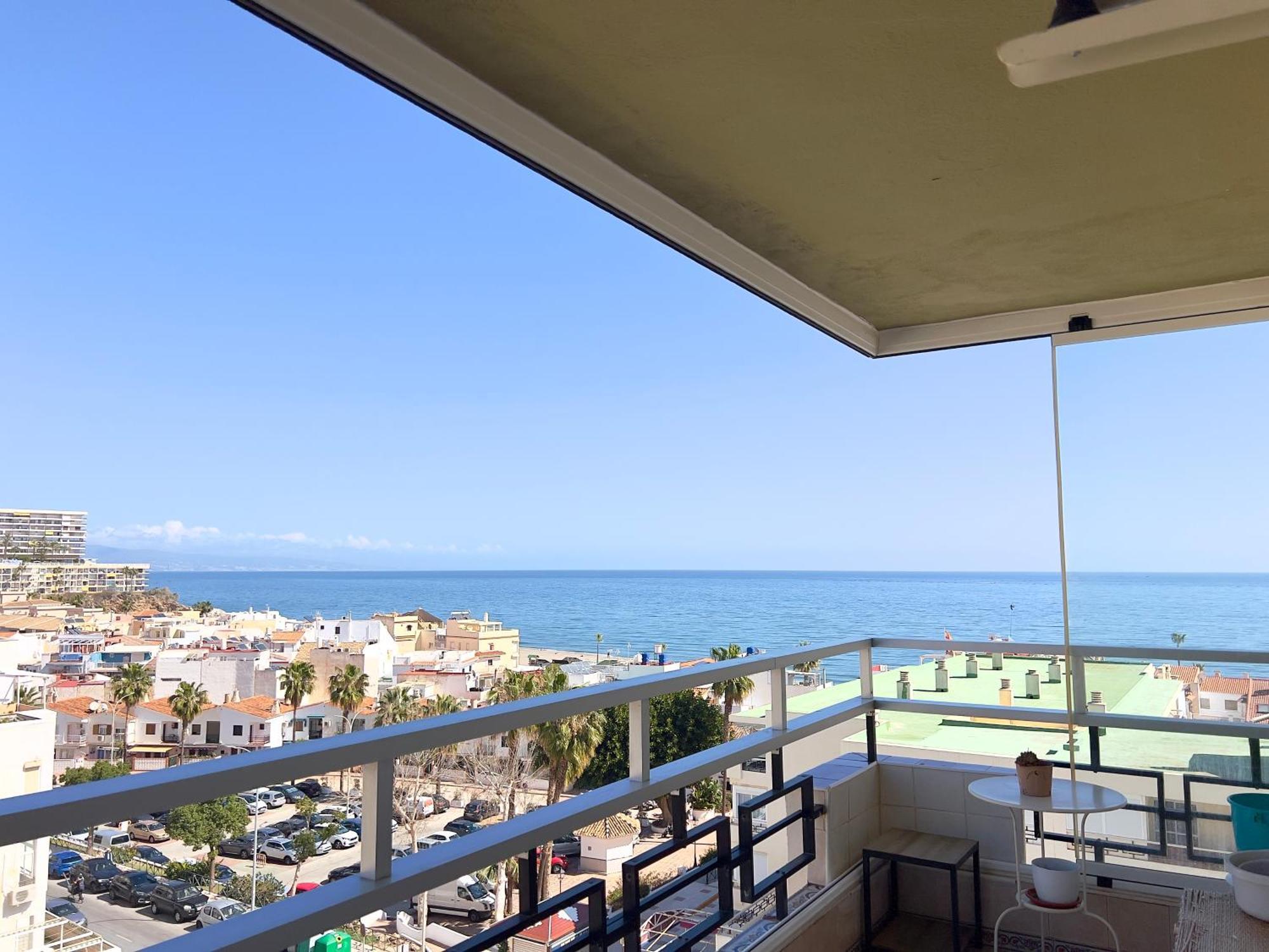 En Carihuela Con Vistas Y Plaza De Garaje, Nucleo Cristal Appartement Torremolinos Buitenkant foto