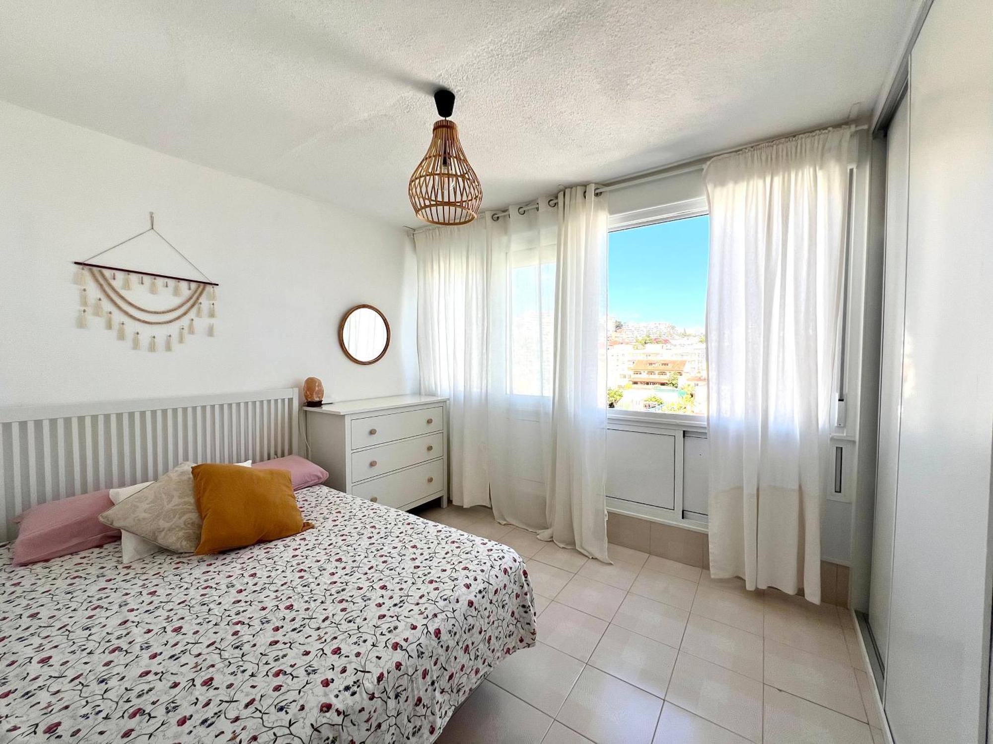 En Carihuela Con Vistas Y Plaza De Garaje, Nucleo Cristal Appartement Torremolinos Buitenkant foto